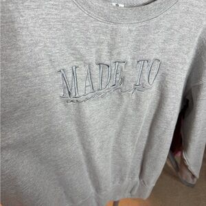 Gray 'Made to Worship' Sweatshirt